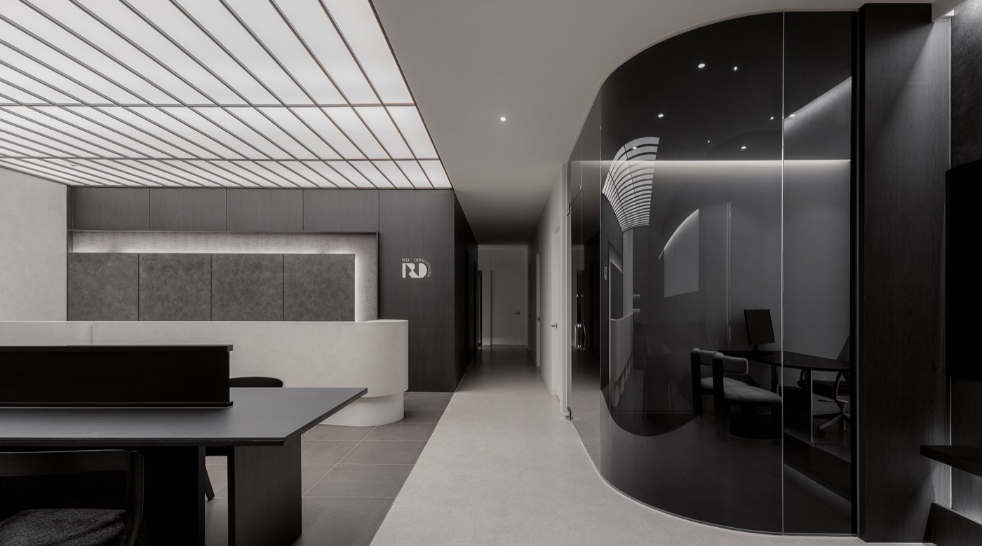 The consultation corridor at REDI Dermatology